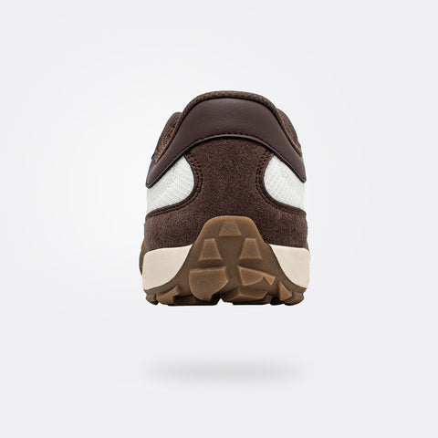 Hollow - Wide Toe Sneakers