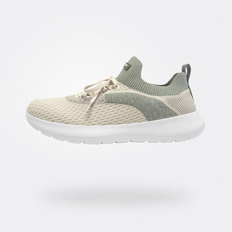 Nebula - Wide Toe Sneakers