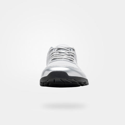 Flint - Wide Toe Sneakers