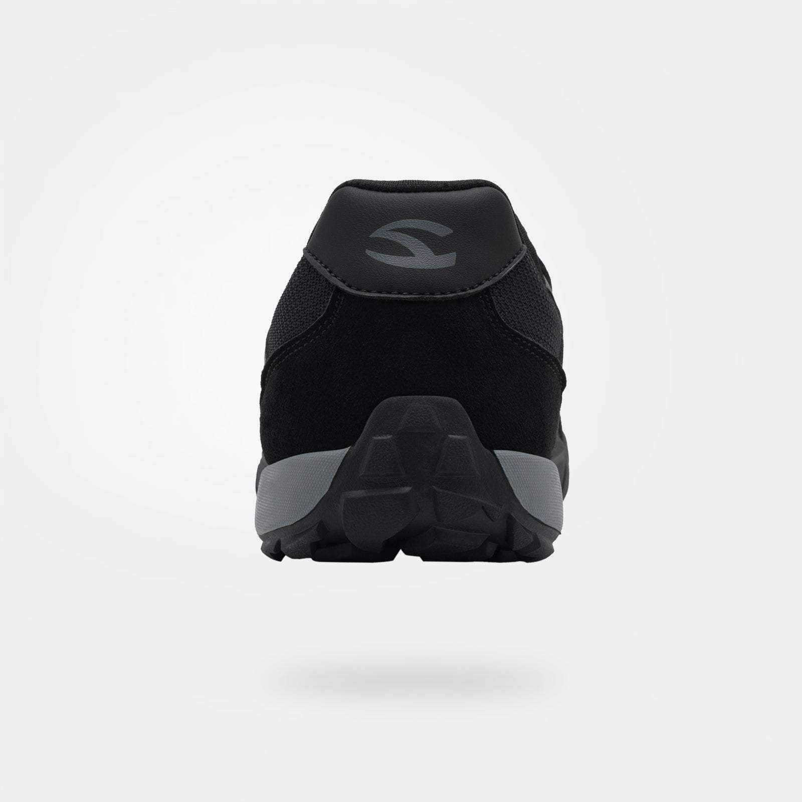 Cirrus - Wide Toe Sneakers