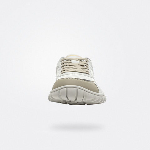 Vale - Wide Toe Sneakers