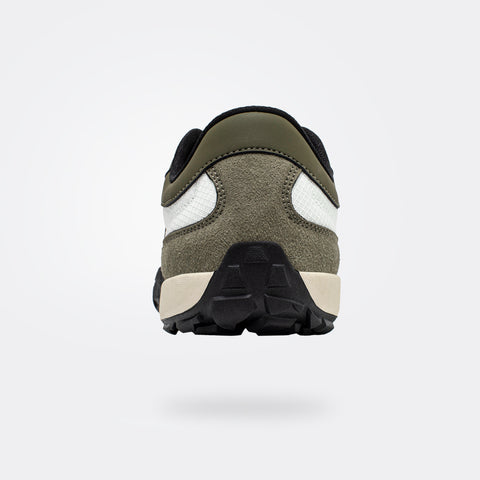 Hollow - Wide Toe Sneakers