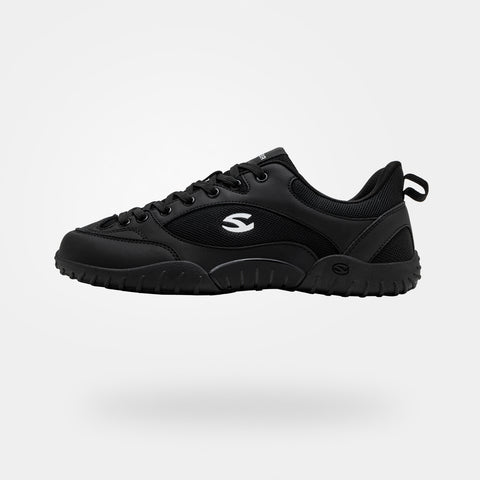 Tundra - Wide Toe Sneakers